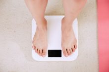Wie Sie Ihren BMI berechnen + Tipps für Ihr Idealgewicht